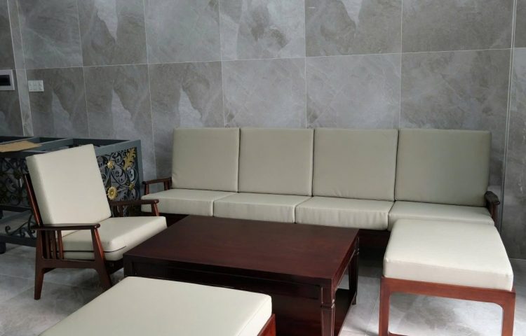 Ghế sofa gỗ tự nhiên